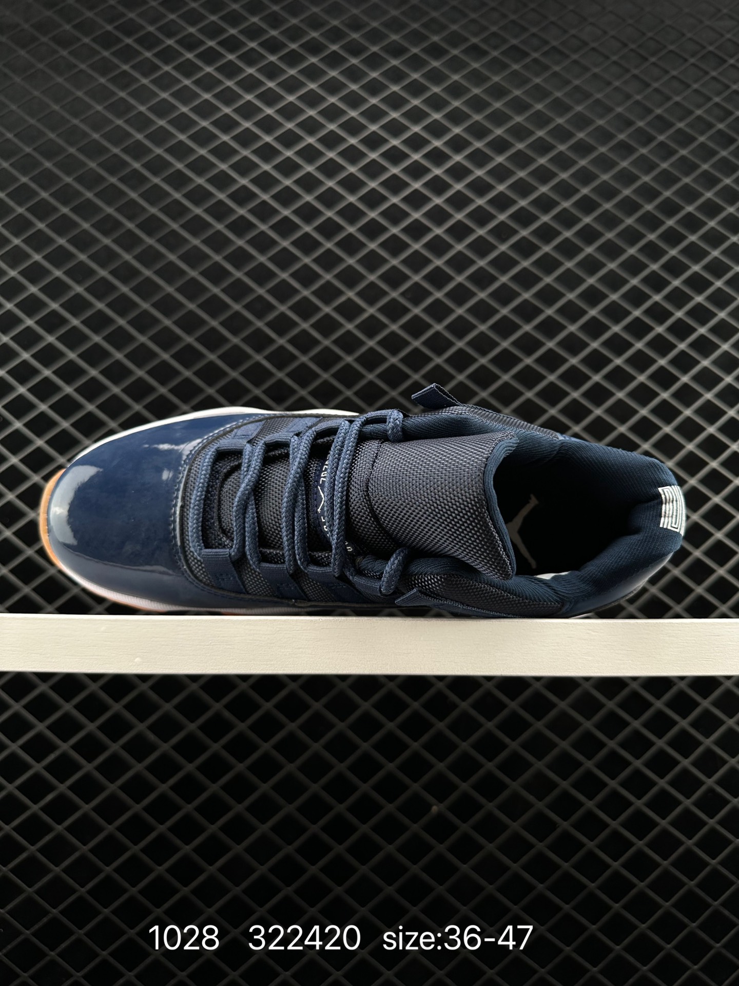 Nike Air Jordan 11 Retro Low LE